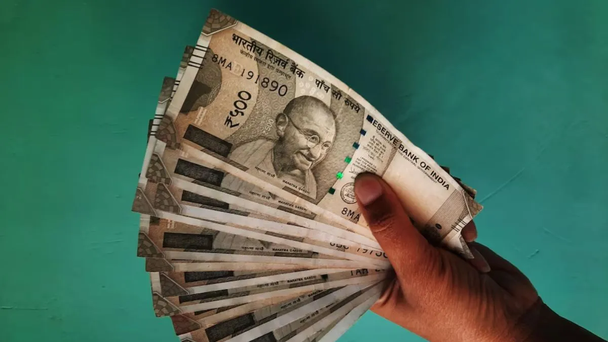 Pradhan Mantri Fasal Bima Yojana: लाखों किसानों के लिए खुशखबरी! आज खाते में आएंगे PMFBY के पैसे, शिवराज सिंह करेंगे ट्रांसफर