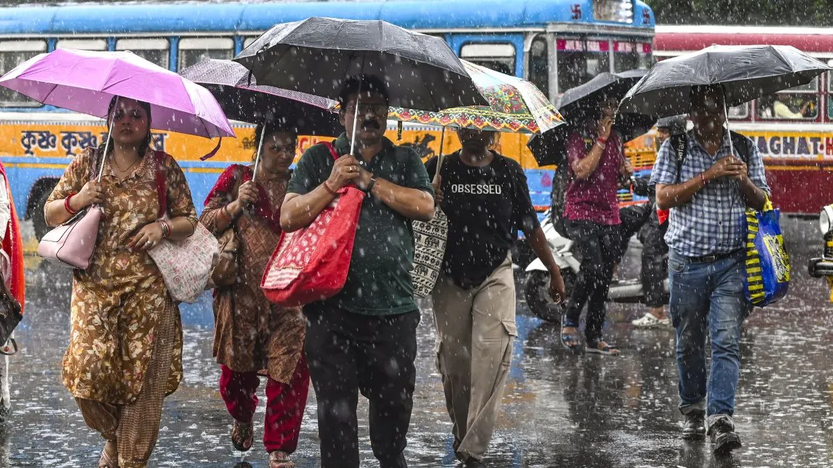 Aaj Ka Mausam 02 September 2025: मानसून की तेज रफ्तार.. कई राज्यों में मची तबाही और नदियां उफान पर, जानें आज कैसा रहेगा मौसम