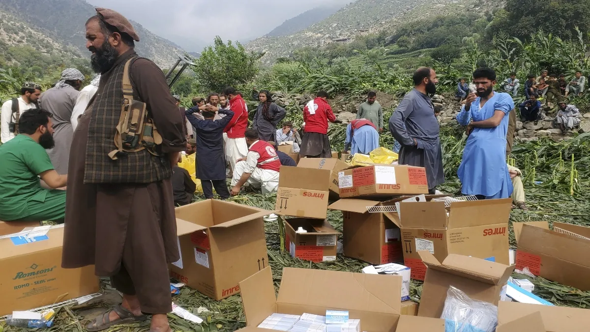 Afghanistan Earthquake: अफगानिस्तान में भूकंप की वजह से हाहाकार, 800 लोगों की मौत, कई गांव हुए तबाह