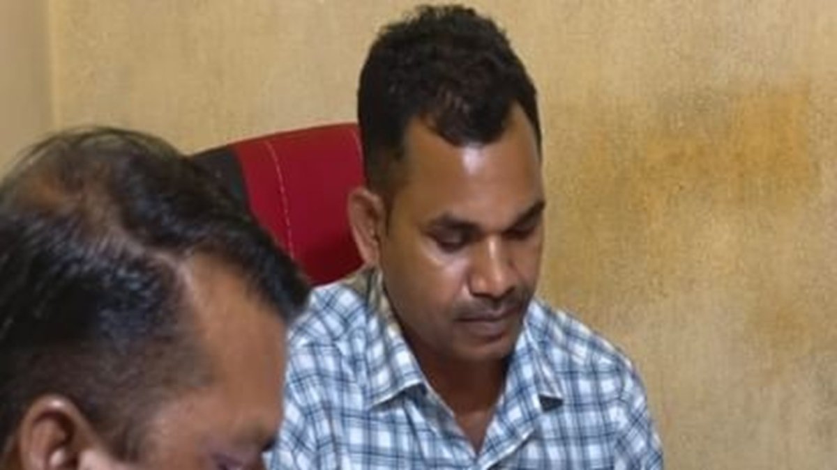 CG News : बलरामपुर में ACB की बड़ी कार्रवाई, 13 हजार रुपये रिश्वत लेते पटवारी रंगे हाथ गिरफ्तार, इसलिए मांगी थी घूस
