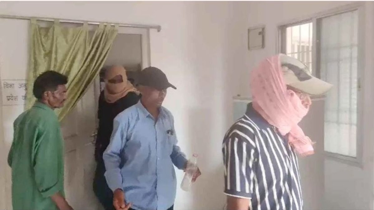 CG Wildlife Smuggling: डोंगरगढ़ में हिरण के मांस की तस्करी, चार आरोपी गिरफ्तार, रसूखदारों तक पहुंच सकती है जांच
