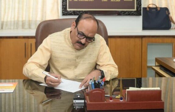 CG News : विकास शील बने छत्तीसगढ़ के 13वें मुख्य सचिव, मंत्रालय में संभाला पदभार