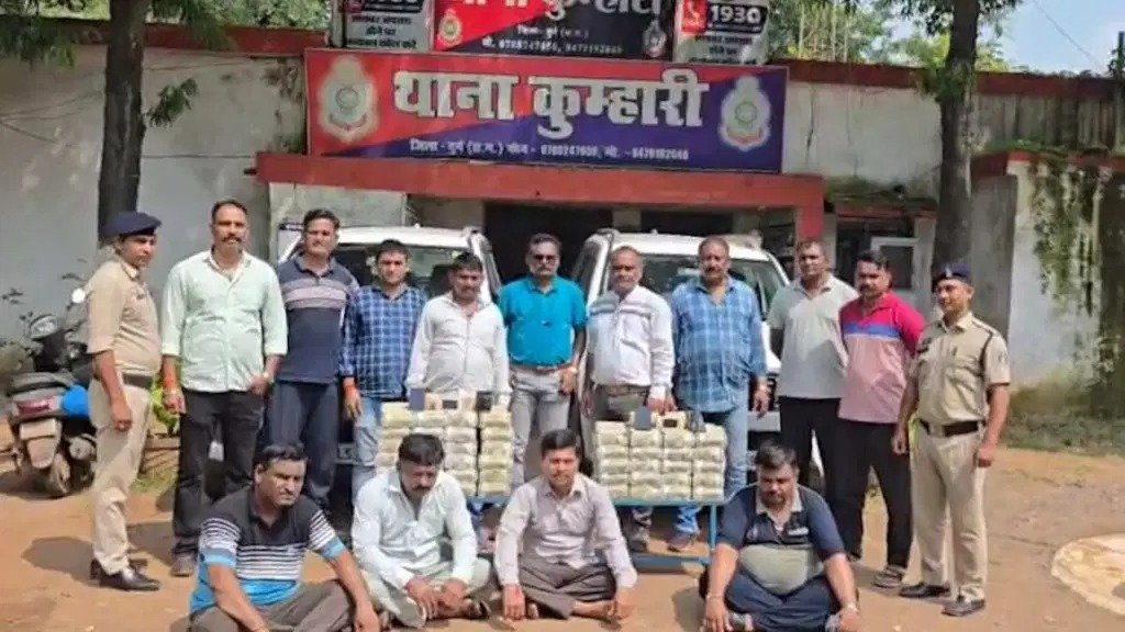 दुर्ग पुलिस ने चेकिंग में पकड़ी 6.60 करोड़ रुपए की नकदी, रायपुर से गुजरात ले जा रहे थे नोट, कोई दस्तावेज नहीं मिला