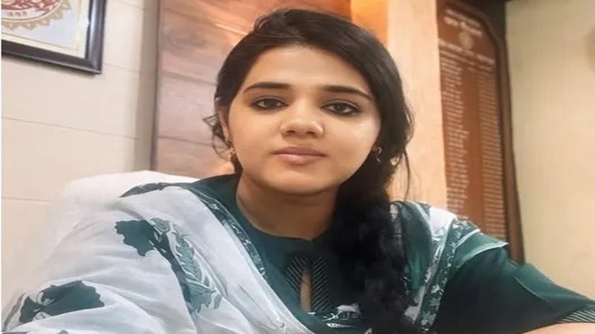 MP News: रेस्ट हाउस बुलाकर महिला DFO से की गई मांग पर बवाल, कांग्रेस विधायक घिरे, कमेटी करेगी जांच