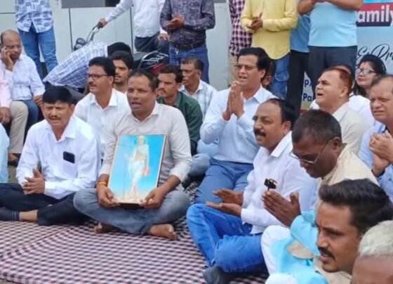 Congress MLA Sunil Uikey Shopping Mall