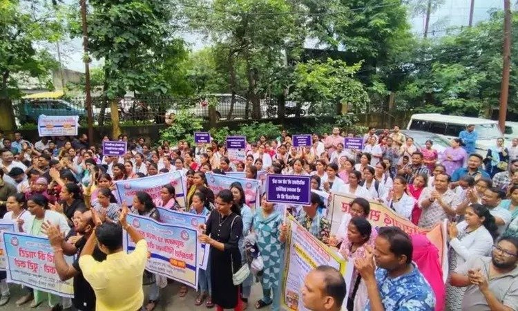 NHM Strike Update: एनएचएम कर्मचारियों की हड़ताल खत्म, लेकिन मांगें अब भी अधूरी, स्वास्थ्य मंत्री को सौंपा गया ज्ञापन