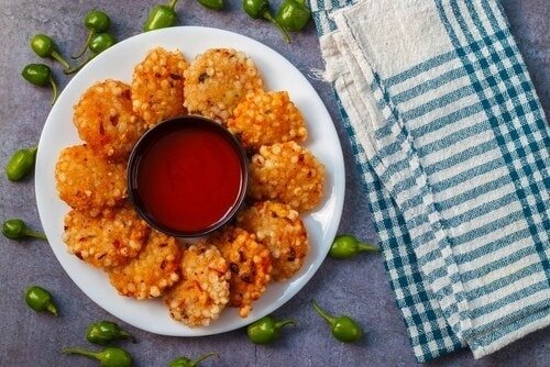 Navratri Fasting Food : सिर्फ खिचड़ी नहीं, व्रत में साबूदाना से बना सकती हैं ये 7 चटपटी रेसिपीज, यहां सीखें