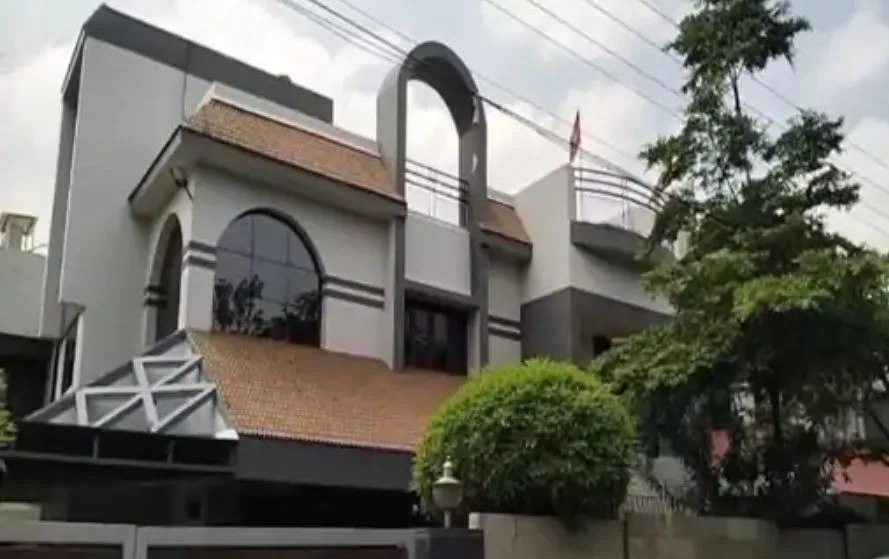 बिलासपुर-रायपुर में ED की रेड, कोयला घोटाले के मुख्य आरोपी सूर्यकांत तिवारी के करीबी मीनाक्षी ट्रेडर्स में पहुंची टीम