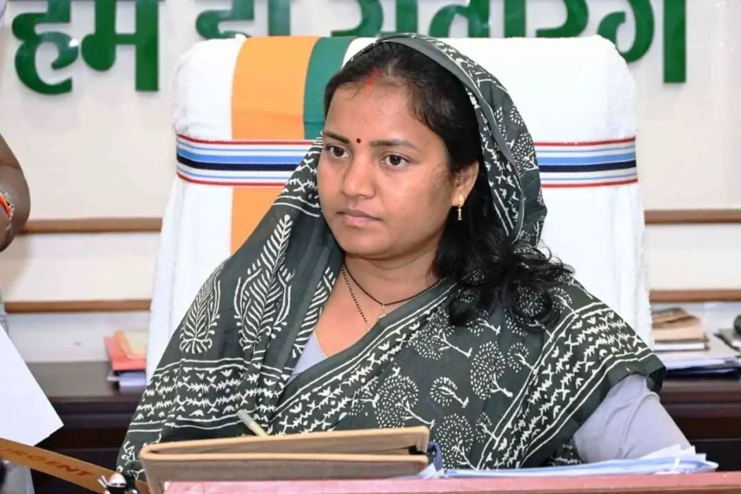 Chhattisgarh News: मंत्री लक्ष्मी राजवाड़े को मिली जान से मारने की धमकी, मचा हड़कंप, पुलिस ने आरोपी को किया गिरफ्तार