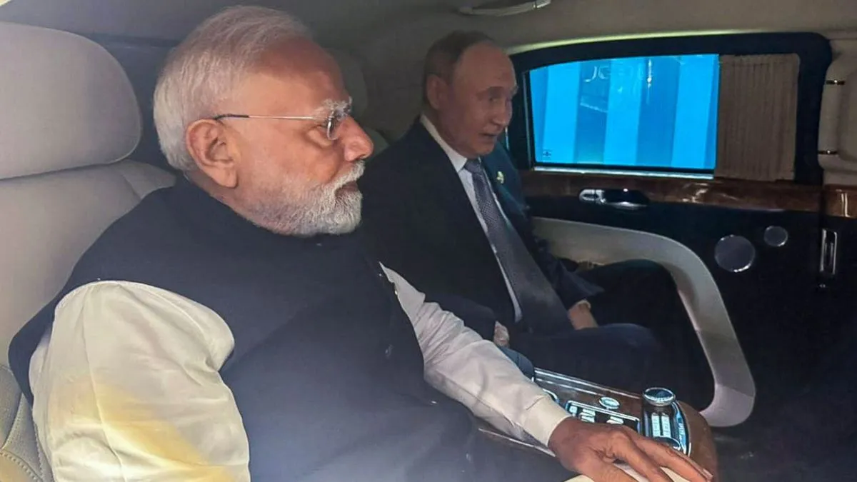SCO Summit 2025: चीन में दिखा पीएम मोदी का जलवा, पुतिन के साथ एक ही कार में आए नजर