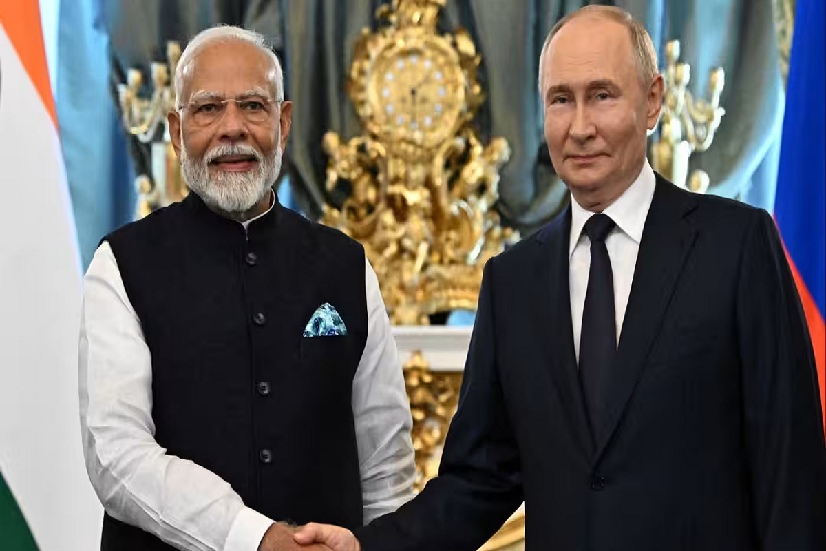 India Rasiya News: भारत के लिए रूसी तेल हुआ और भी सस्ता,अमेरिकी दबाव के बीच व्यापार में मिला फायदा…