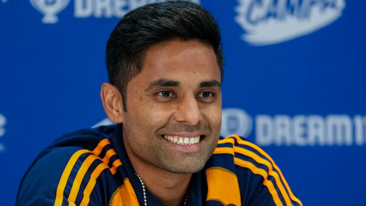 IND vs PAK: प्रेस कॉन्फ्रेंस में टीम इंडिया कप्तान को घेरने चला पाकिस्तानी पत्रकार, सूर्यकुमार यादव ने जवाब देकर कर दी बोलती बंद