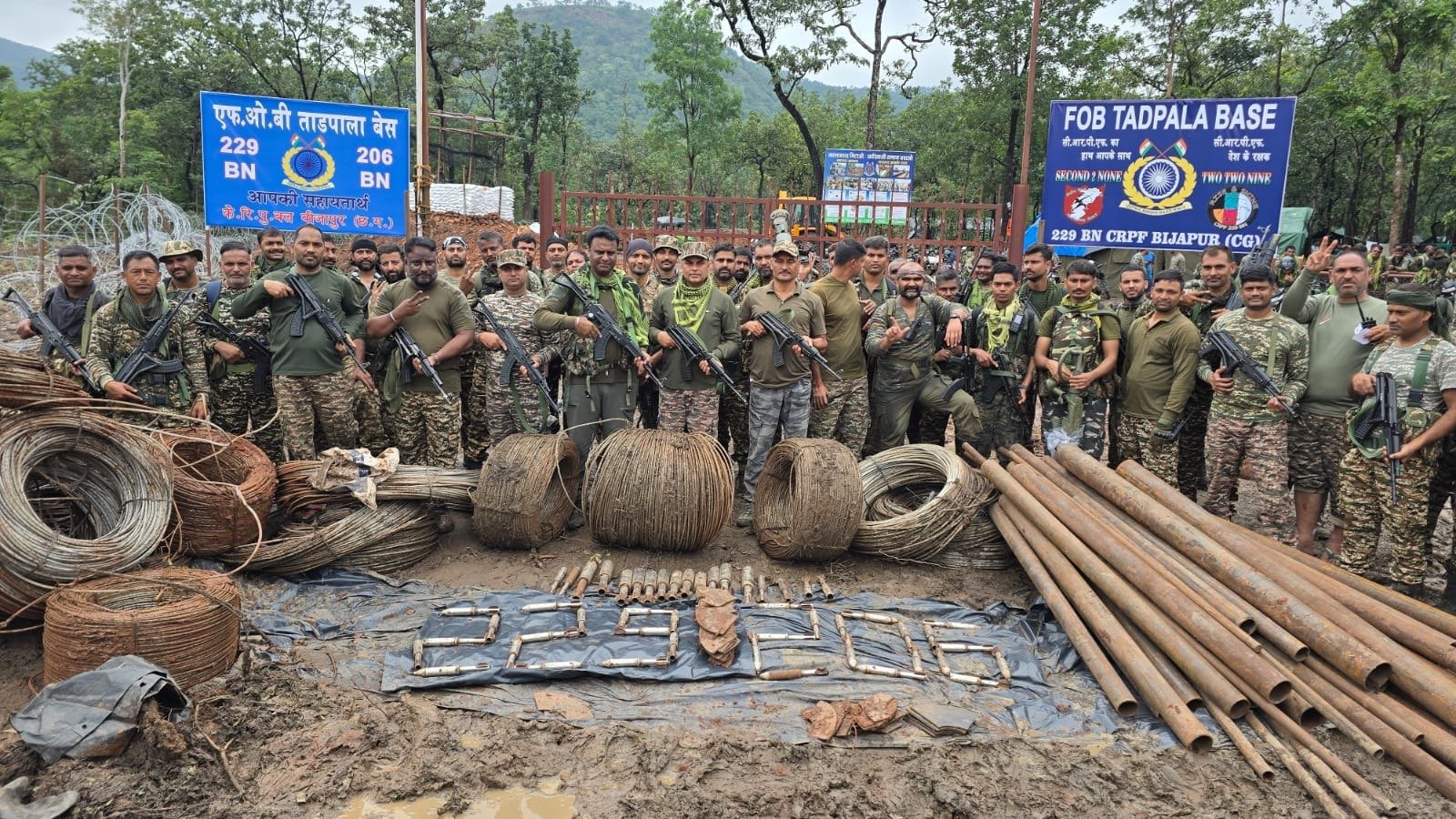 बीजापुर में बड़ी साजिश नाकाम, कर्रेगुट्टा पहाड़ी से हथियारों का जखीरा बरामद, बड़ी वारदात की तैयारी में थे माओवादी