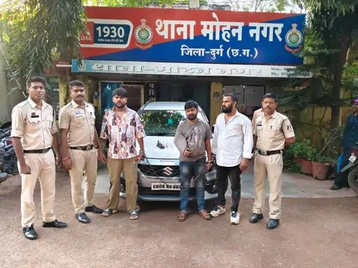 Durg Crime News : कट्टा दिखाकर धमकाने वाले 3 आरोपी गिरफ्तार, आरोपियों से बंदूक, कारतूस और पांच मोबाइल फोन जब्त