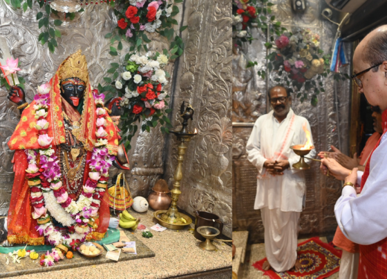 Governor Ramen Deka offered prayers at the Maa Kali Temple.