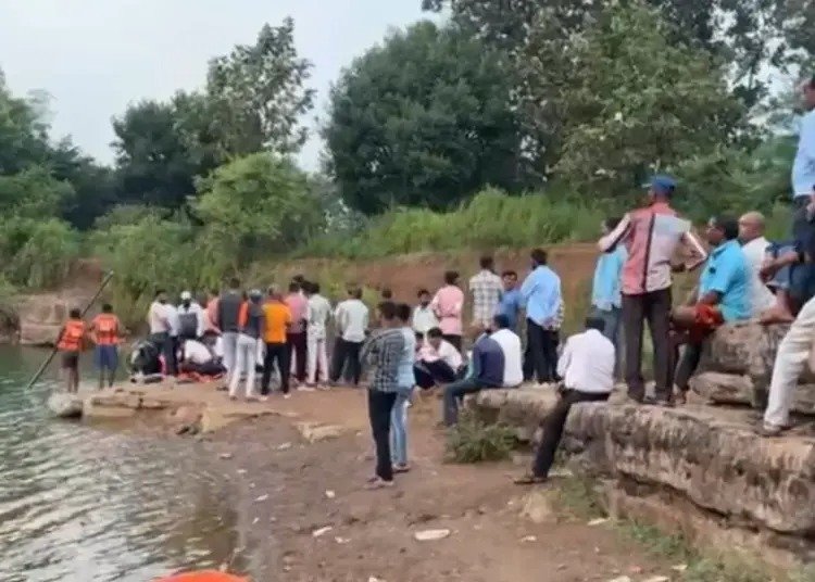 Raipur News: ब्लू वाटर में नहाने गए दो स्कूली छात्र डूबे, तीन साल में 13 मौतों के बाद भी नहीं जागा प्रशासन