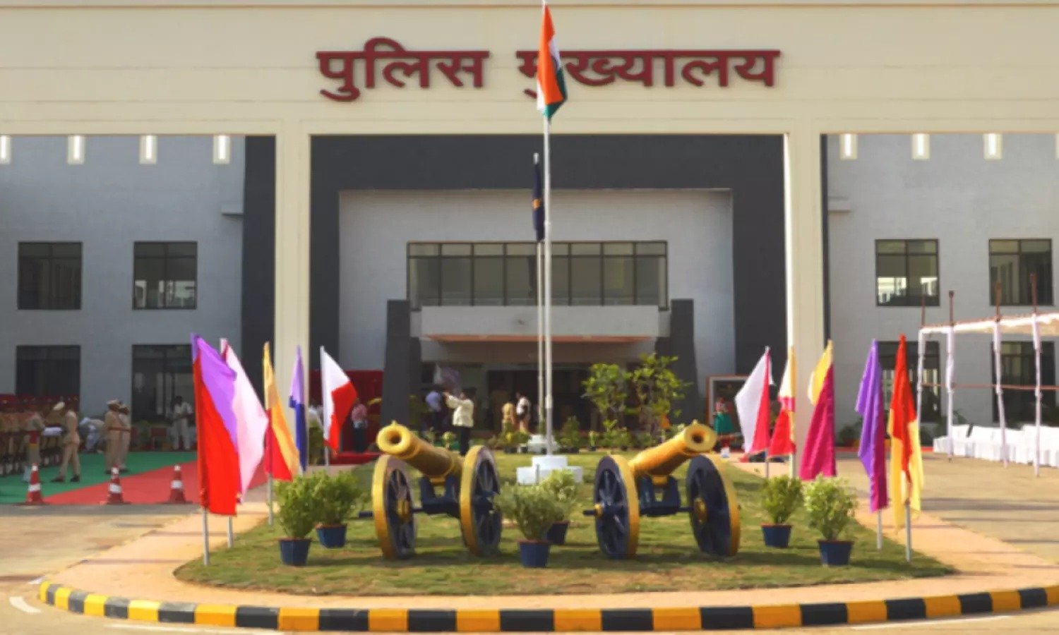 Raipur Police Commissionerate News: रायपुर में लागू होगा पुलिस कमिश्नर सिस्टम, उच्चस्तरीय कमेटी ने ड्राफ्ट रिपोर्ट DGP को दी