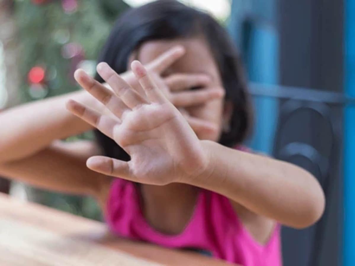 8 साल की मासूम से दरिंदगी, घर के बगल में रहने वाले चचेरे भाई ने किया रेप