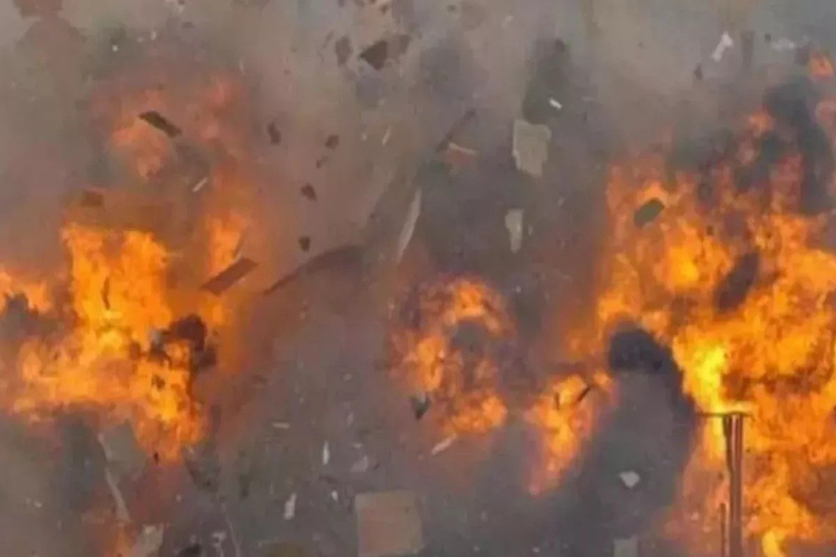 Explosion in Firecracker Factory: पटाखा फैक्‍ट्री में भीषण धमाका, 6 लोगों की मौके पर मौत, सीएम ने दिए ये निर्देश
