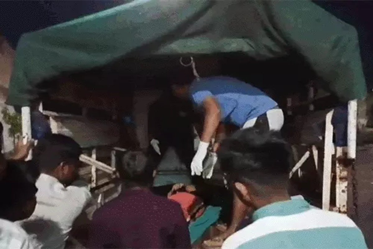 Kawardha Accident News: दर्दनाक हादसा! ट्रक ने बोलेरो को मारी जोरदार टक्कर, 5 की मौत