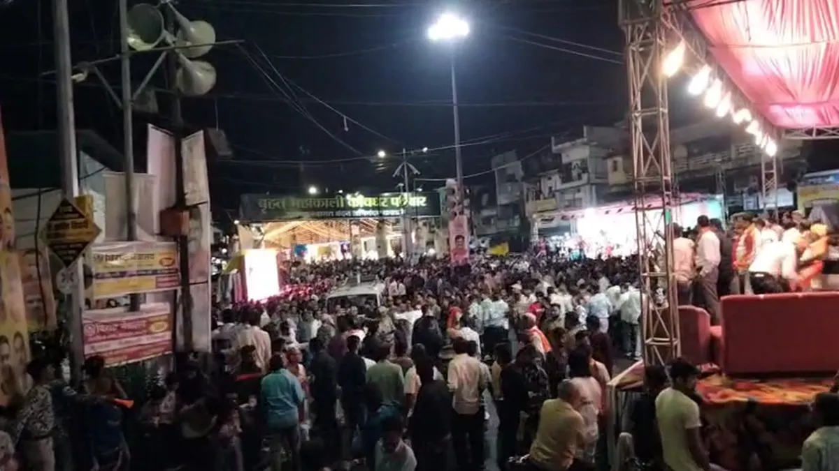 Jabalpur Firing: जबलपुर में दशहरा चल समारोह में ताबड़तोड़ फायरिंग, जान बचाकर इधर-उधर भागे लोग