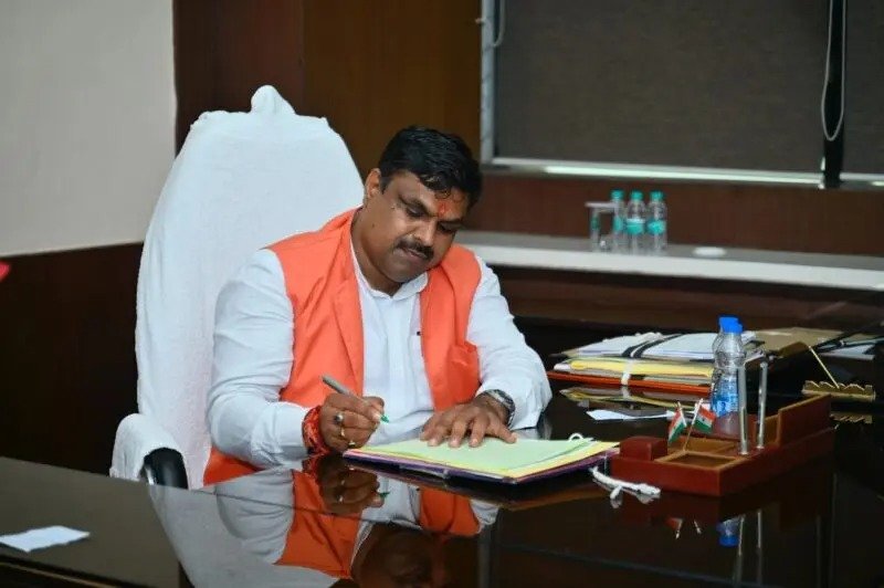 छत्तीसगढ़ में क्यों बढ़ रहा अपराध? मंत्री गजेंद्र यादव ने बताया चौंकाने वाला कारण, अफसरों को सख्त निर्देश दिए