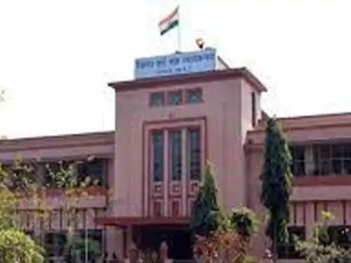 CG News : शादी का झांसा देकर नाबालिग को ले गया जम्मू, बनाए शारीरिक संबंध, आरोपी को 20 साल की सजा