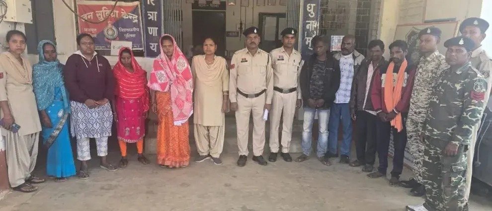 जशपुर में पत्नी की मौत के बाद पुलिस अफसर ने कराया तंत्र-मंत्र, महिला को टोनही बताकर पीटा, ASI समेत 8 आरोपी गिरफ्तार