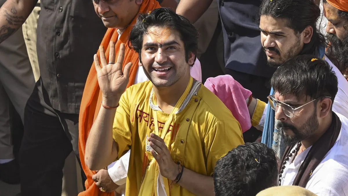 Sanatan Hindu Ekta Padyatra: पंडित धीरेंद्र शास्त्री की सनातन हिंदू एकता पदयात्रा का आज अंतिम दिन, ये दिग्गज नेता हो सकते हैं शामिल