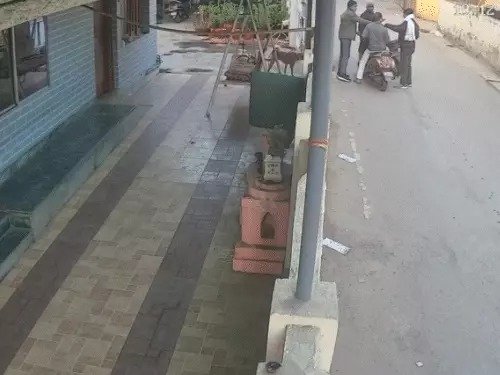 बिलासपुर में दिनदहाड़े बंदूक की नोक पर लूट की कोशिश, सोने की चेन लूटने किया विरोध, भागे बदमाश