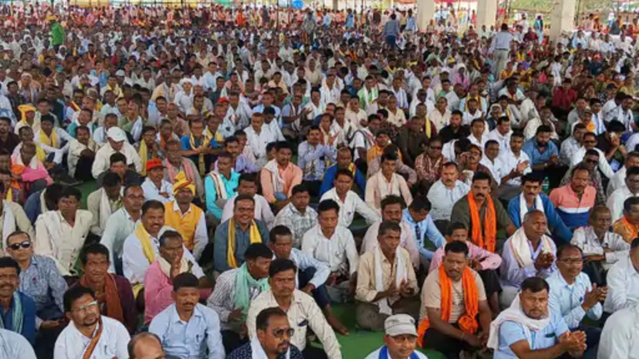 CG News: छत्तीसगढ़ में 3 दिन की हड़ताल पर जाएंगे सरकारी कर्मचारी, जानें क्या हैं उनकी मांगें