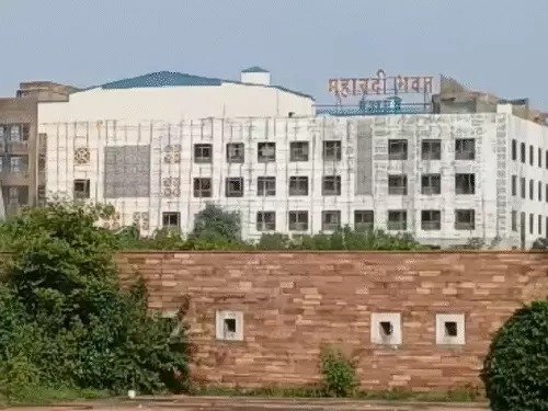 नए साल के सेलिब्रेशन से पहले IAS की वेतनवृद्धि, 5 अफसरों को कनिष्ठ प्रशासनिक वेतनमान, GAD ने जारी किया आदेश