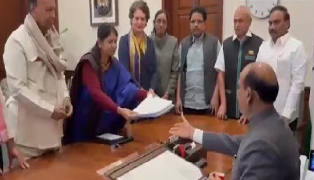 एक और जज के खिलाफ महाभियोग, 120 सांसदों ने नोटिस पर दस्तखत कर स्पीकर को सौंपा