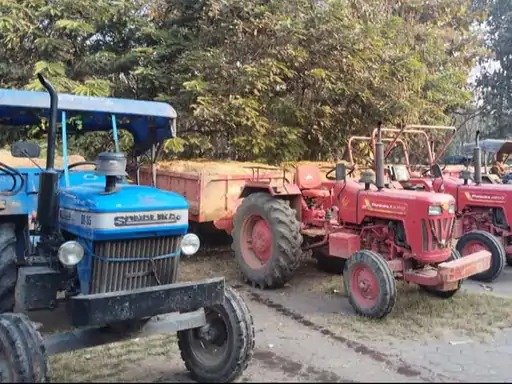 अवैध-तरीके से रेत परिवहन करते 7 ट्रैक्टर जब्त, चूना पत्थर लोड ट्रेलर भी पकड़ाया, 4 दिनों में 17 वाहन किए गए जब्त