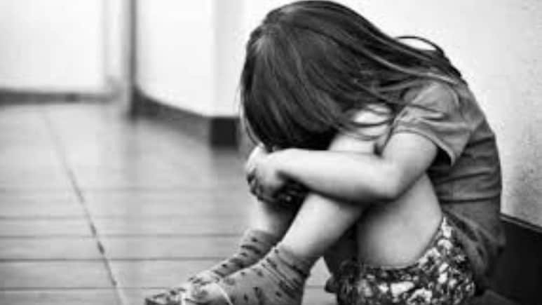 6 साल की बच्ची के साथ रेप करने वाला अरेस्ट, प्राइवेट पार्ट में डाली रॉड, राजकोट में निर्भया जैसी दरिंदगी