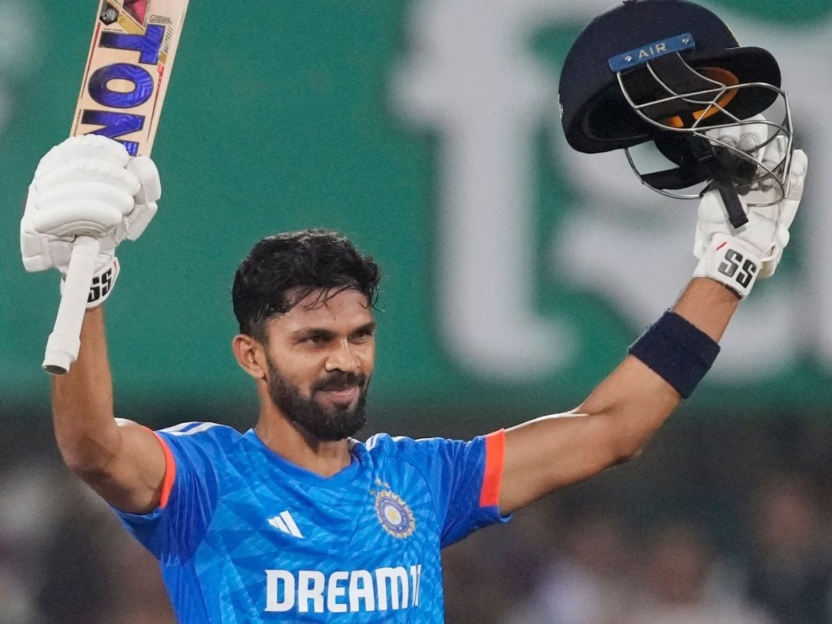 IND vs SA: रायपुर में ऋतुराज गायकवाड़ ने जड़ा करियर का पहला शतक, साउथ अफ्रीका के खिलाफ दूसरी सबसे तेज सेंचुरी