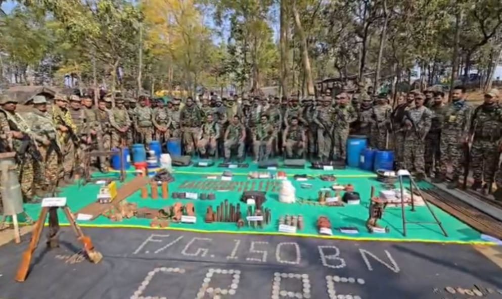 CG Naxal Operation : सुकमा-बीजापुर सीमा पर CRPF की बड़ी कार्रवाई, नक्सलियों के दो हथियार डम्प ध्वस्त