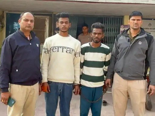 पुलिस मुखबिर होने के शक में हत्या की कोशिश, मिलने बुलाया, फिर एक ने पीछे से पकड़ा और दूसरे ने पेट में घोंपा चाकू