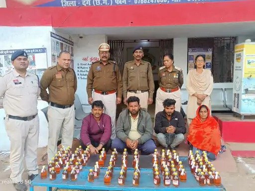 Durg Crime News : गणतंत्र दिवस के दिन शराब बेचते महिला समेत 7 गिरफ्तार, कोई क्रिकेट ग्राउंड के पास तो कोई धान खरीदी केंद्र के पास खोज रहे थे ग्राहक