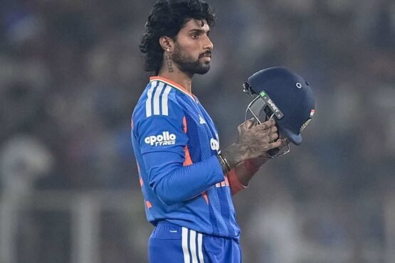 Tilak Verma Out India vs New Zealand T20