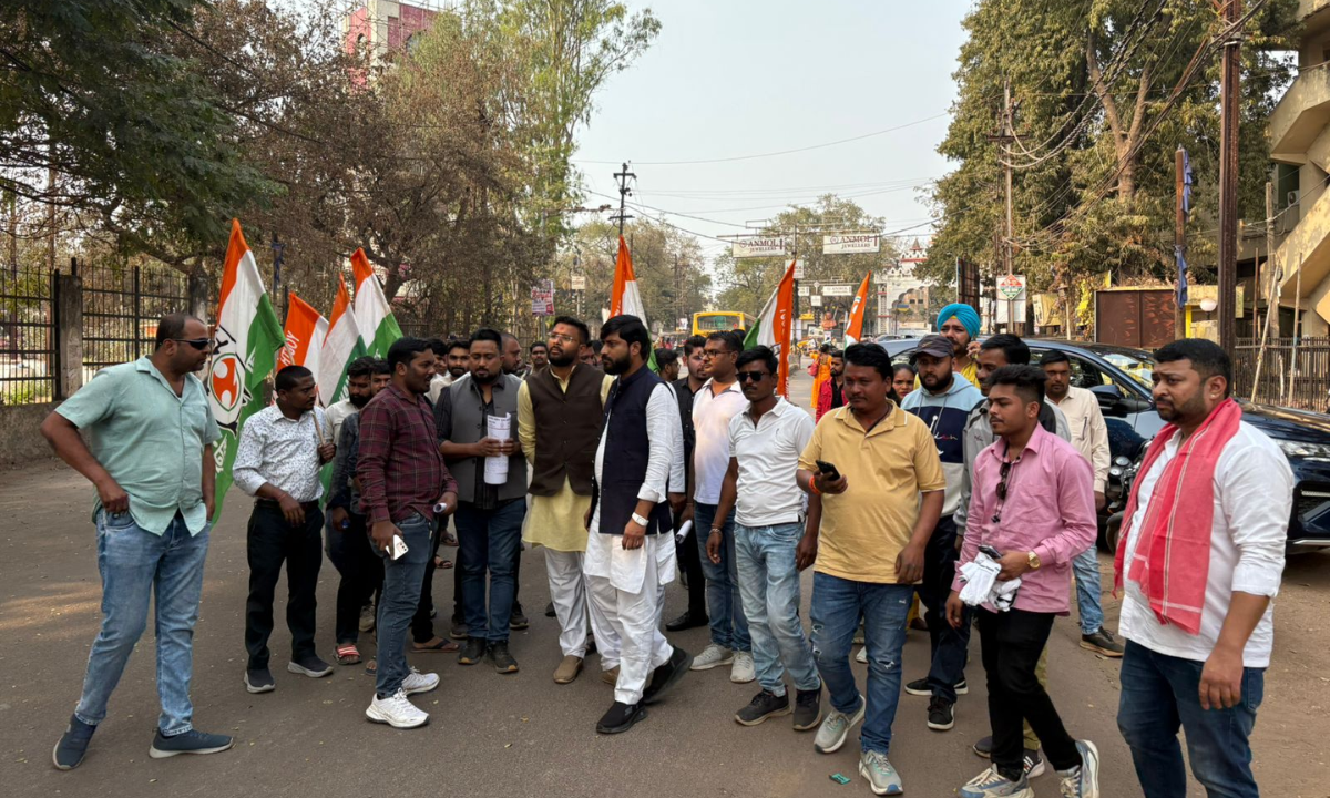 मनरेगा में बदलाव के विरोध में युवा कांग्रेस का आक्रोश, सांसद निवास घेराव की चेतावनी