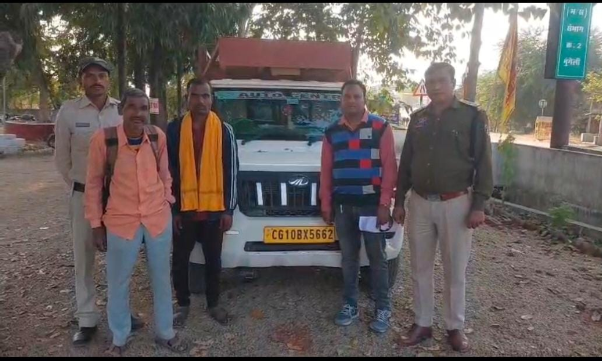 मुंगेली जिले में अवैध धान परिवहन पर पुलिस की बड़ी कार्रवाई, तीन पिकअप से 235 बोरी धान जब्त