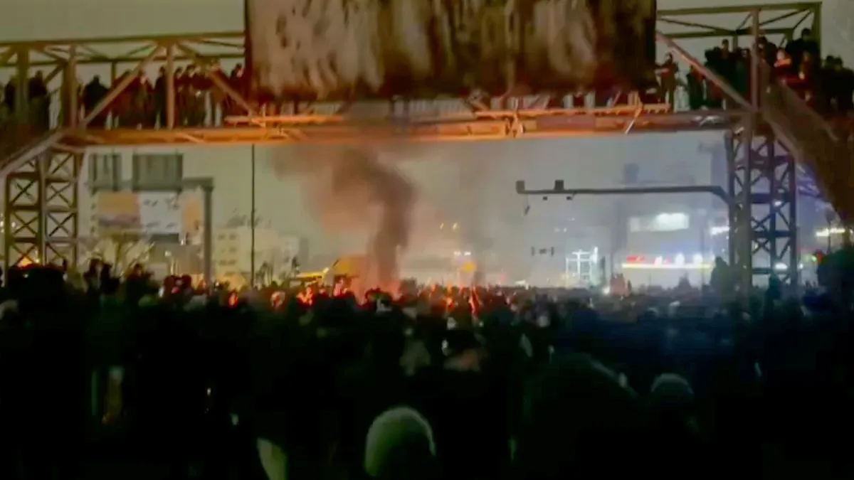 Iran Protest News: ईरान में मचा कोहराम! सरकार के खिलाफ प्रदर्शनों में अब तक 538 लोगों की मौत