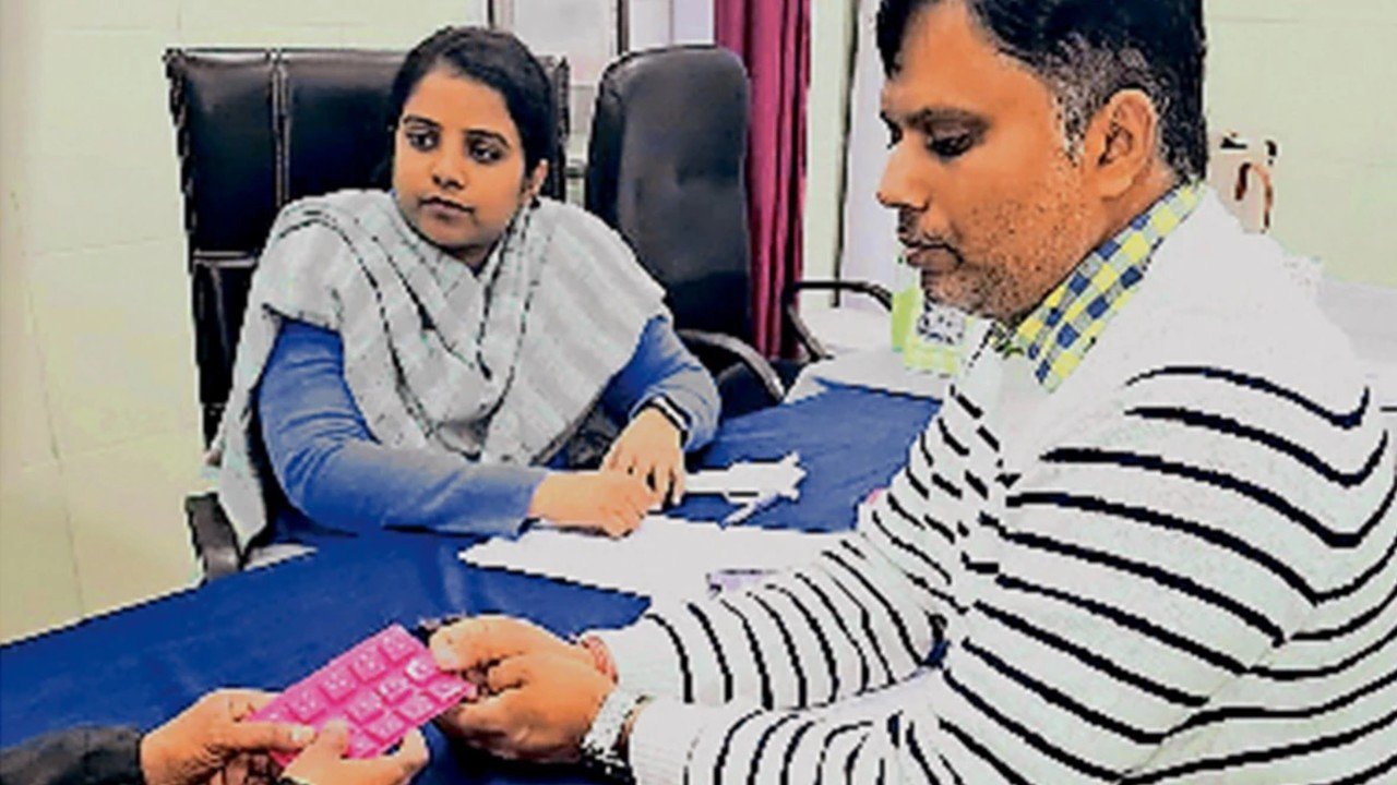 गुटका और सिगरेट की लत छुड़ाने यहां के सरकारी अस्पतालों में फ्री में बांटी जा रही च्युइंग गम