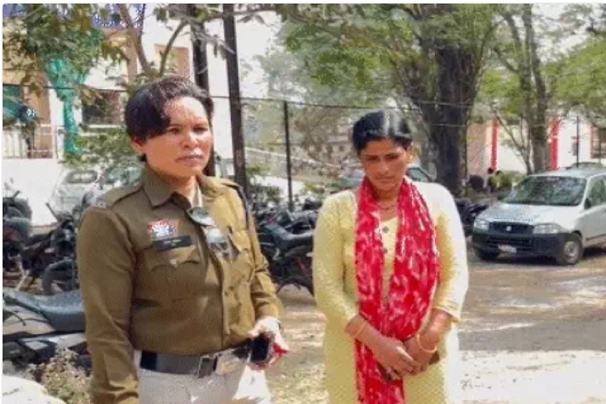 Korba Crime News: प्रेमी के साथ बनाया नई जिंदगी शुरू करने का प्लान, पैरालाइज्ड पति नहीं दे पा रहा था सुख, कर दिया ये खौफनाक कांड