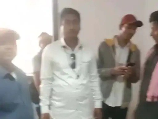 रायगढ़ मेडिकल कॉलेज में पोस्टमॉर्टम में देरी, चार शव घंटों मॉर्च्युरी में पड़े रहे, परिजनों को करना पड़ा इंतजार