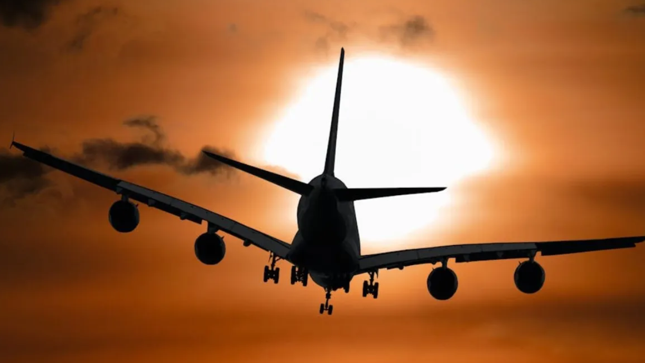 Air Ambulance Crash: रांची से दिल्ली जा रही एयर एंबुलेंस क्रैश, विमान में सवार थे 7 लोग, सभी की मौत