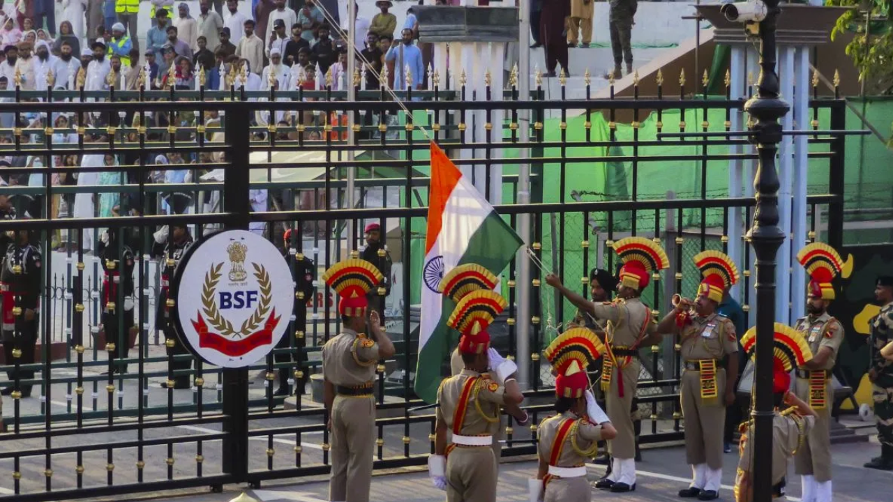 अटारी वाघा बॉर्डर पर बीटिंग रिट्रीट सेरेमनी का समय बदला, BSF ने 16 फरवरी से नया शेड्यूल किया लागू