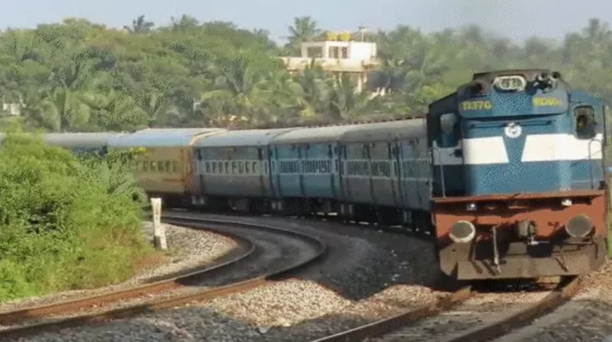 यात्रियों के लिए खुशखबरी! होली पर दुर्ग–मधुबनी के बीच चलेगी स्पेशल ट्रेन, भीड़ को देखते हुए रेलवे का फैसला