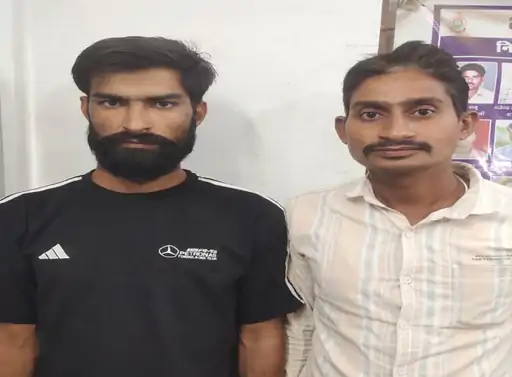 Gas Cylinder Black Marketing Busted in Kharora